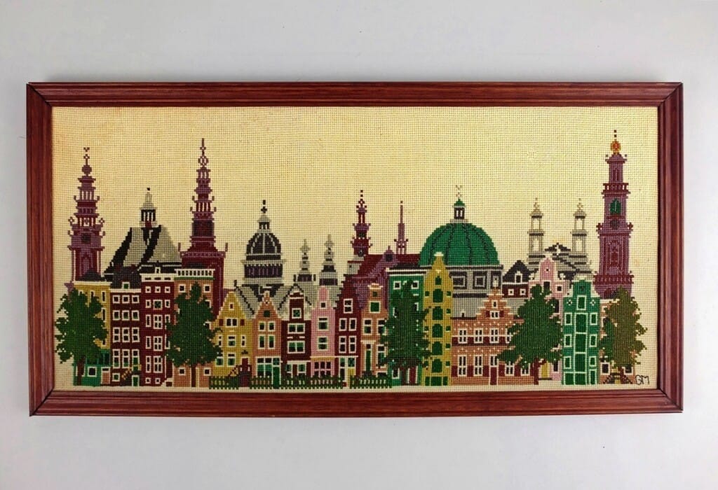 Geborduurde torens en grachtenhuizen van Amsterdam
