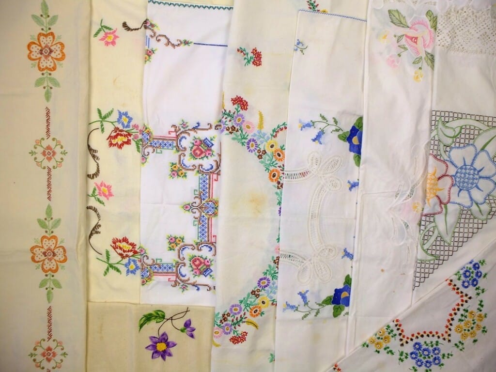 Geborduurde tuintafelkleedjes