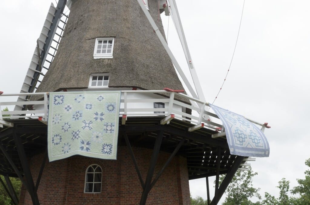Molen in Groningen met twee quilts