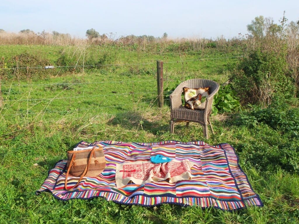 Picknickplekje met gehaakt kleedje