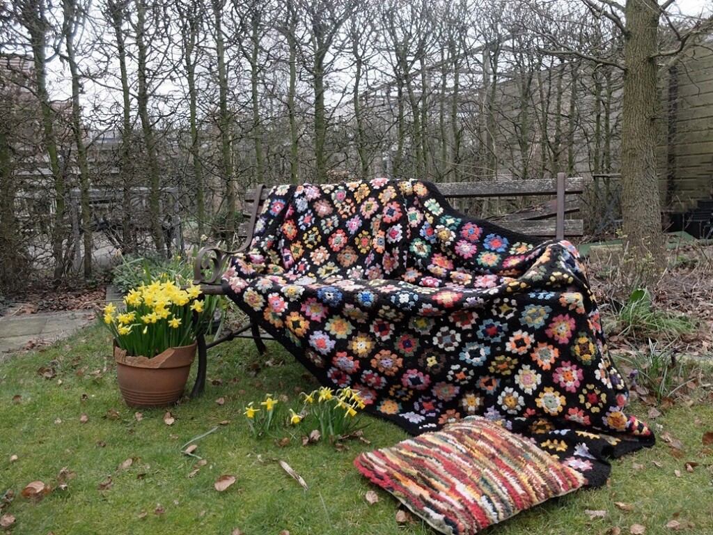 Gehaakte deken tijdens zonsverduistering