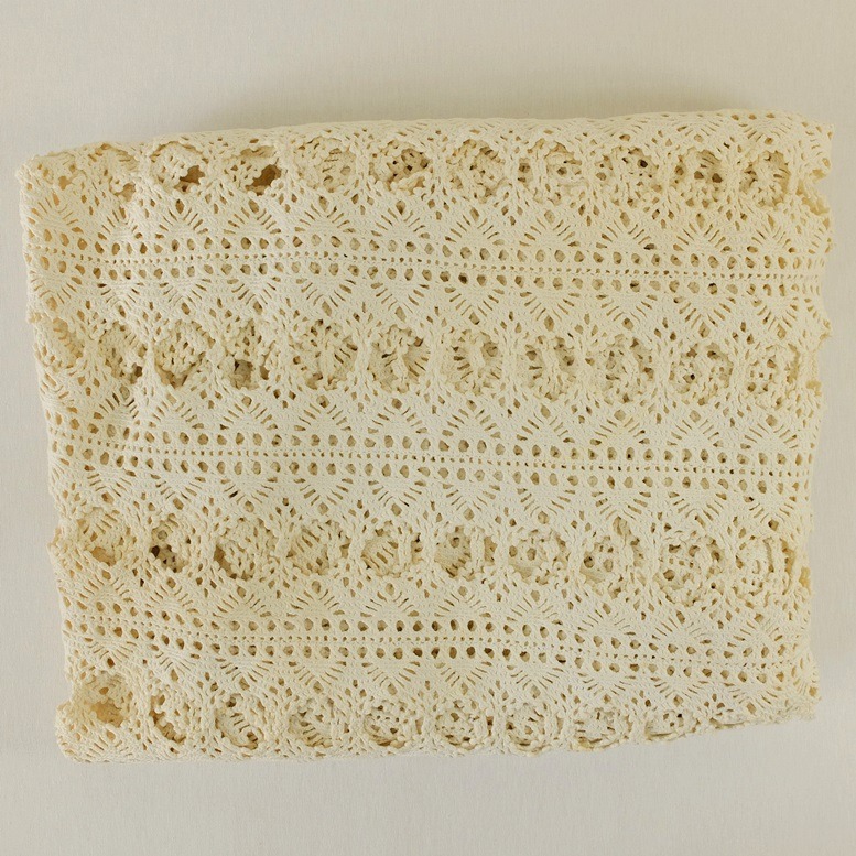 Gehaakte oude witte sprei