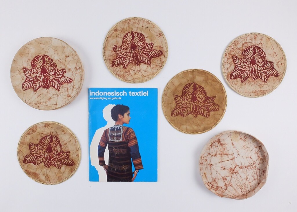 Boekje Indonesisch textiel