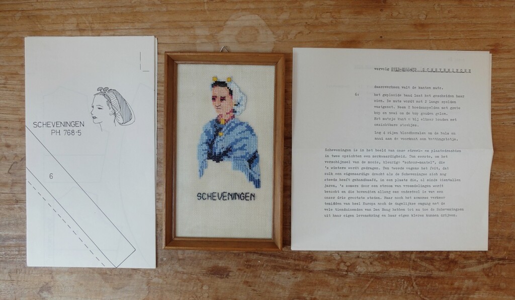 Geborduurd schilderijtje en ptroon Scheveningen