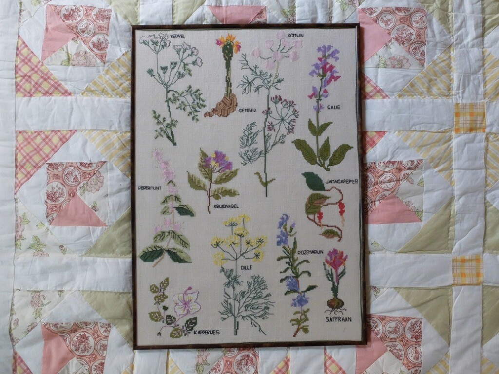 Geborduurd schilderij kruiden