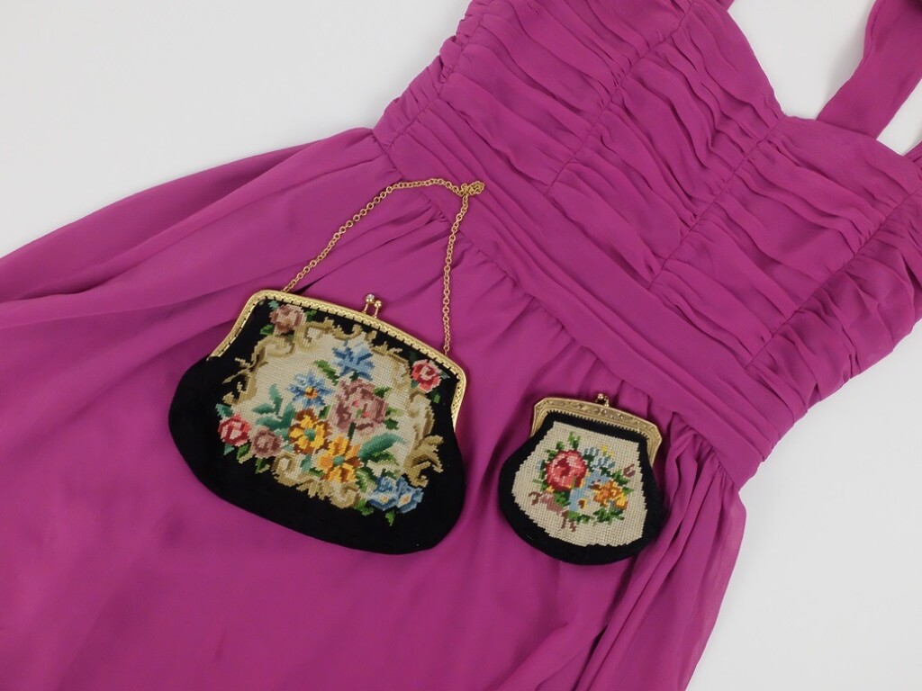 Geborduurde avondtasjes