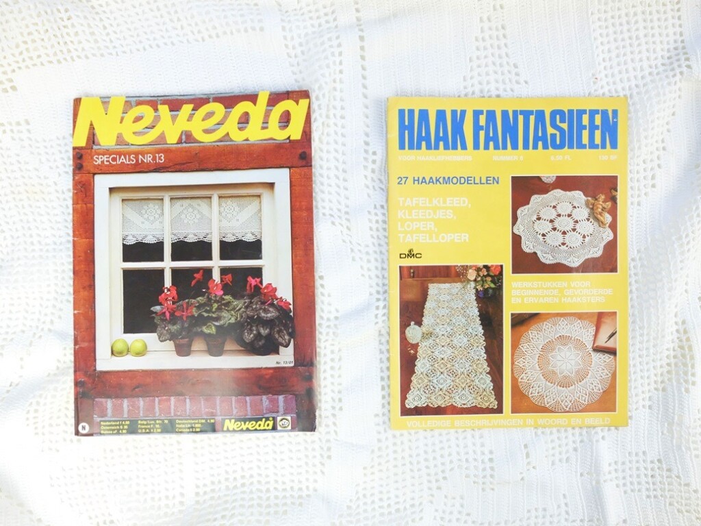 Twee tijdschriften haken