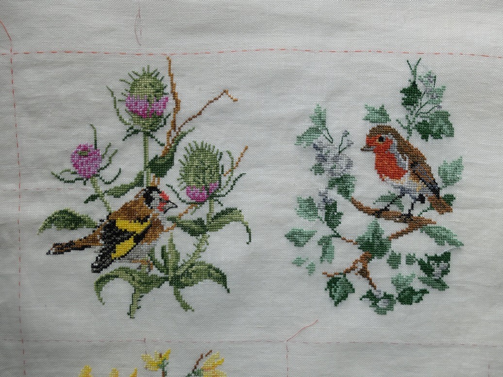 Onafgemaakt borduurwerk vogeltjes - Afbeelding 2