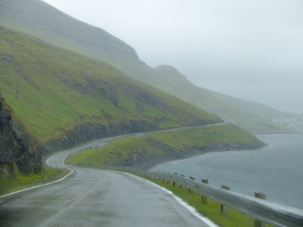 Weg op Faroer island