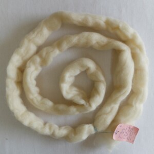 Streng ongesponnen wol