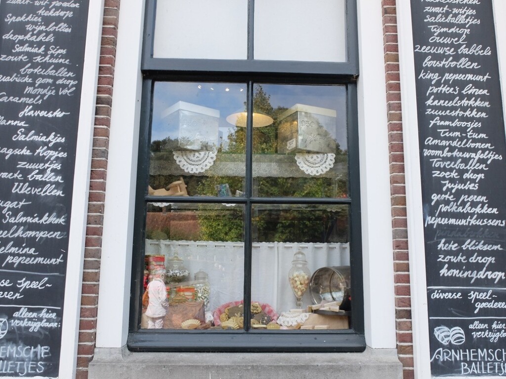 etalage snoepwinkel openlucht-museum-arnhem
