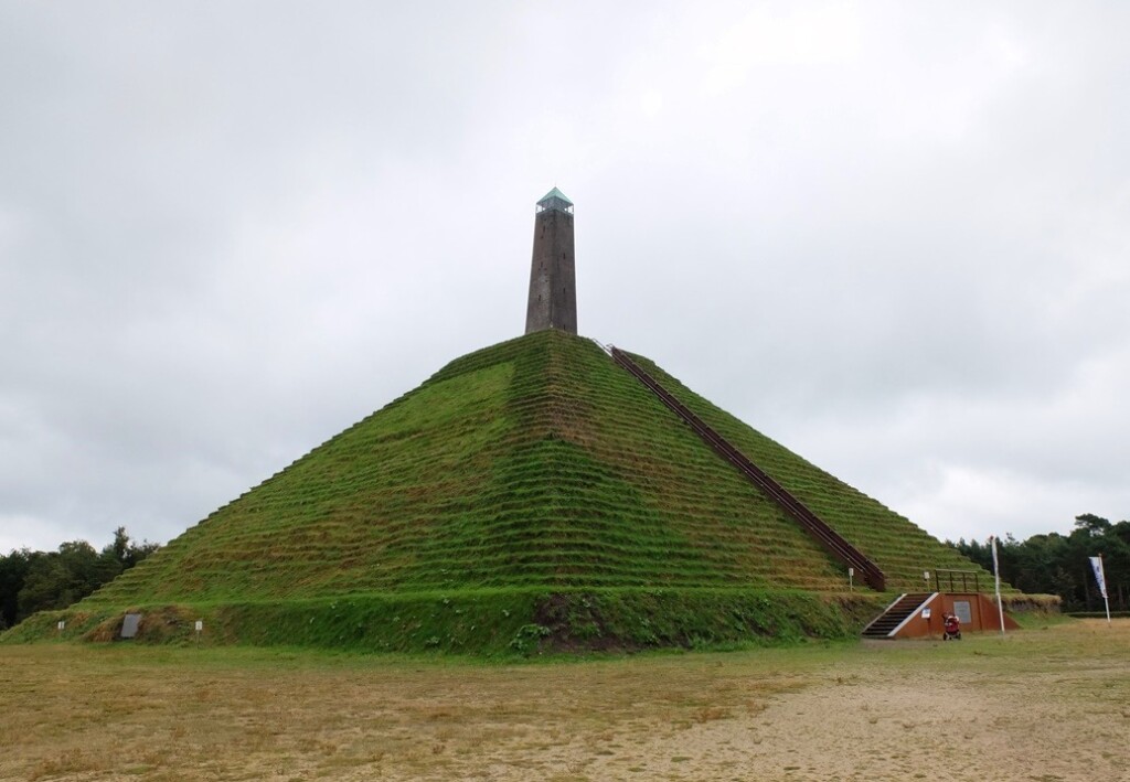 pyramide van austerlitz