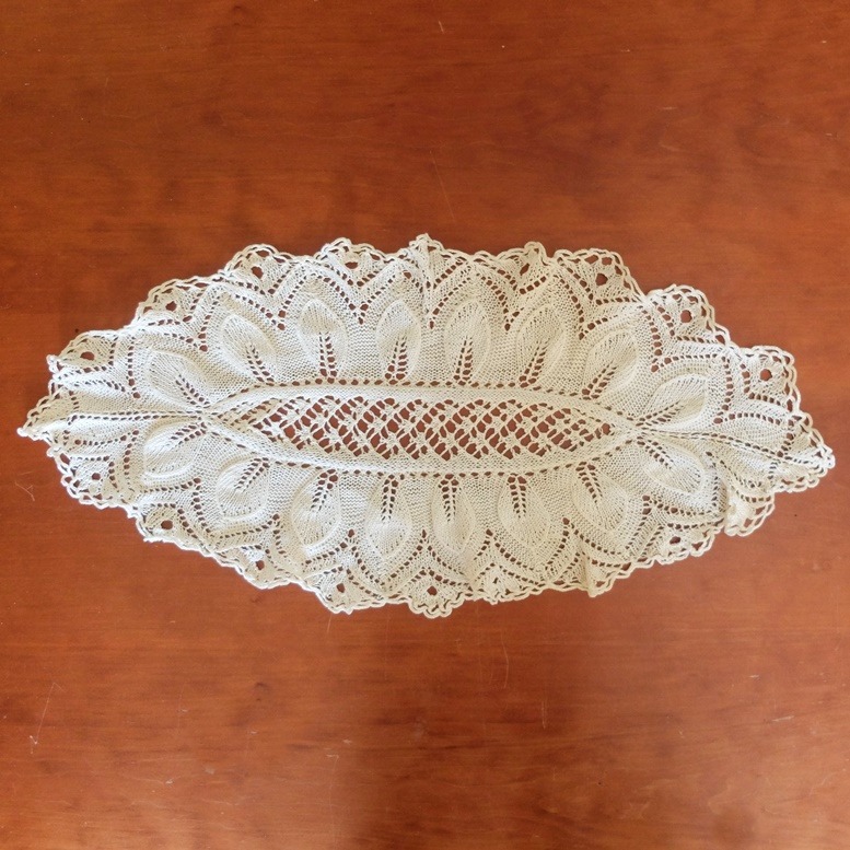 Gebreid kleedje, ovaal