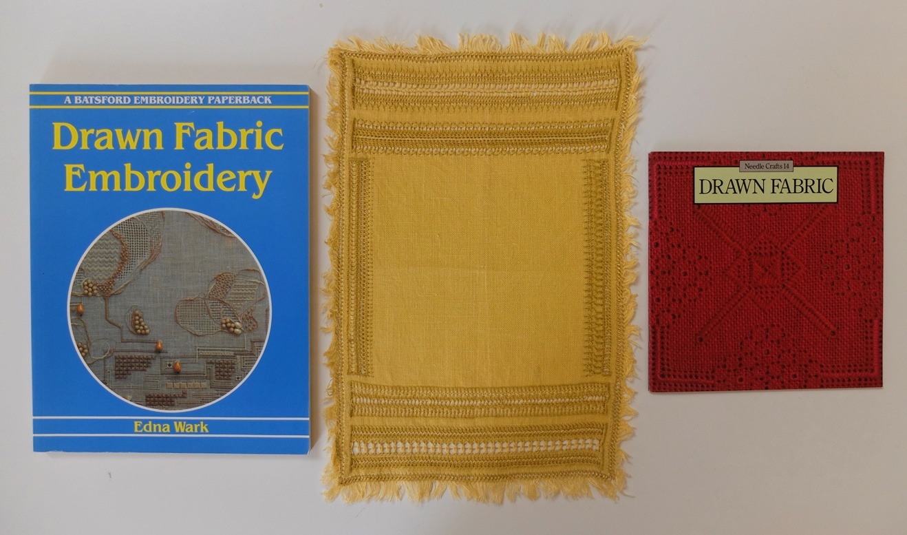 Drawn Fabric Embroidery T w e e d e h a n d s w e r k